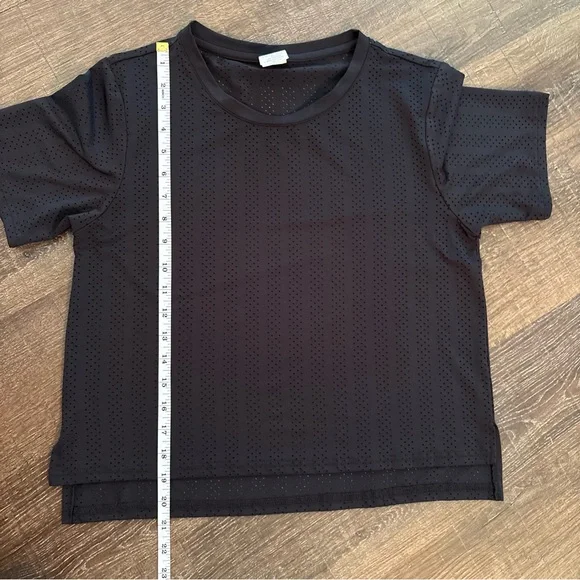 ZYIA Black Perforated Top - Picture 4 of 7